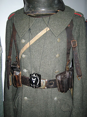 Abrigo M42 de artilleria con equipamiento